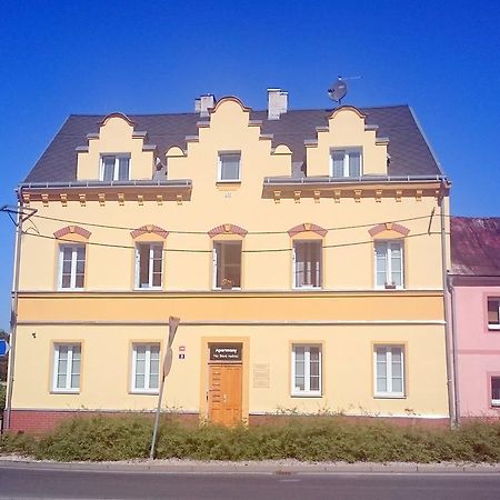 Apartmany - Na Stare Radnici - カルロヴィ・ヴァリ エクステリア 写真