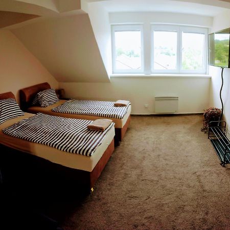 Apartmany - Na Stare Radnici - カルロヴィ・ヴァリ エクステリア 写真