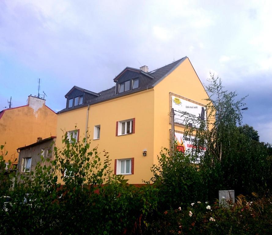 Apartmany - Na Stare Radnici - カルロヴィ・ヴァリ エクステリア 写真