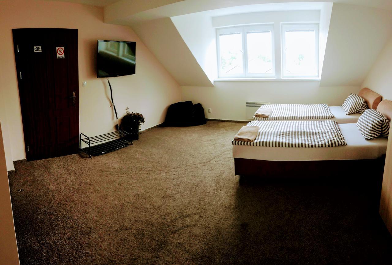 Apartmany - Na Stare Radnici - カルロヴィ・ヴァリ エクステリア 写真